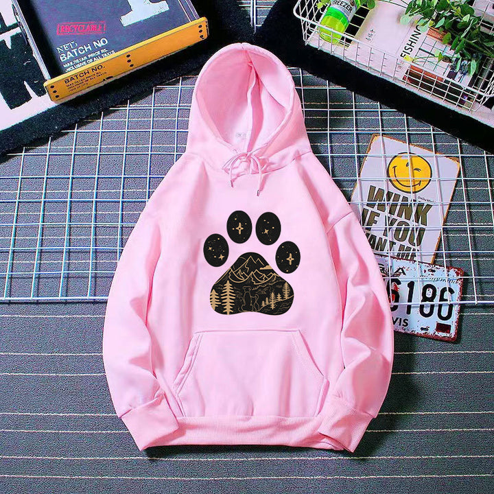 Women's hoodie with creative paw print design and mountain landscape Chic & Stil