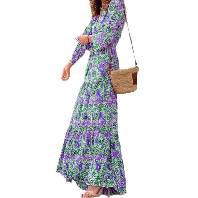 Robe Maxi Femme avec Motif Floral Traditionnel et Décolleté en V Chic & Stil