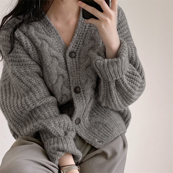Women’s cozy knit cardigan with cable knit pattern and elastic sleeves Lune London