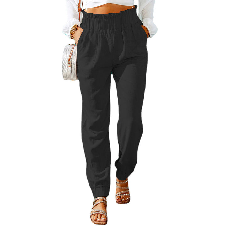 Comfortable and stylish summer pants for women with elastic waistband and practical pockets Lune London