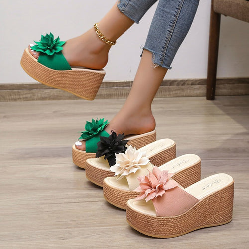Wedge sandals for ladies with floral decoration and non-slip sole Lune London
