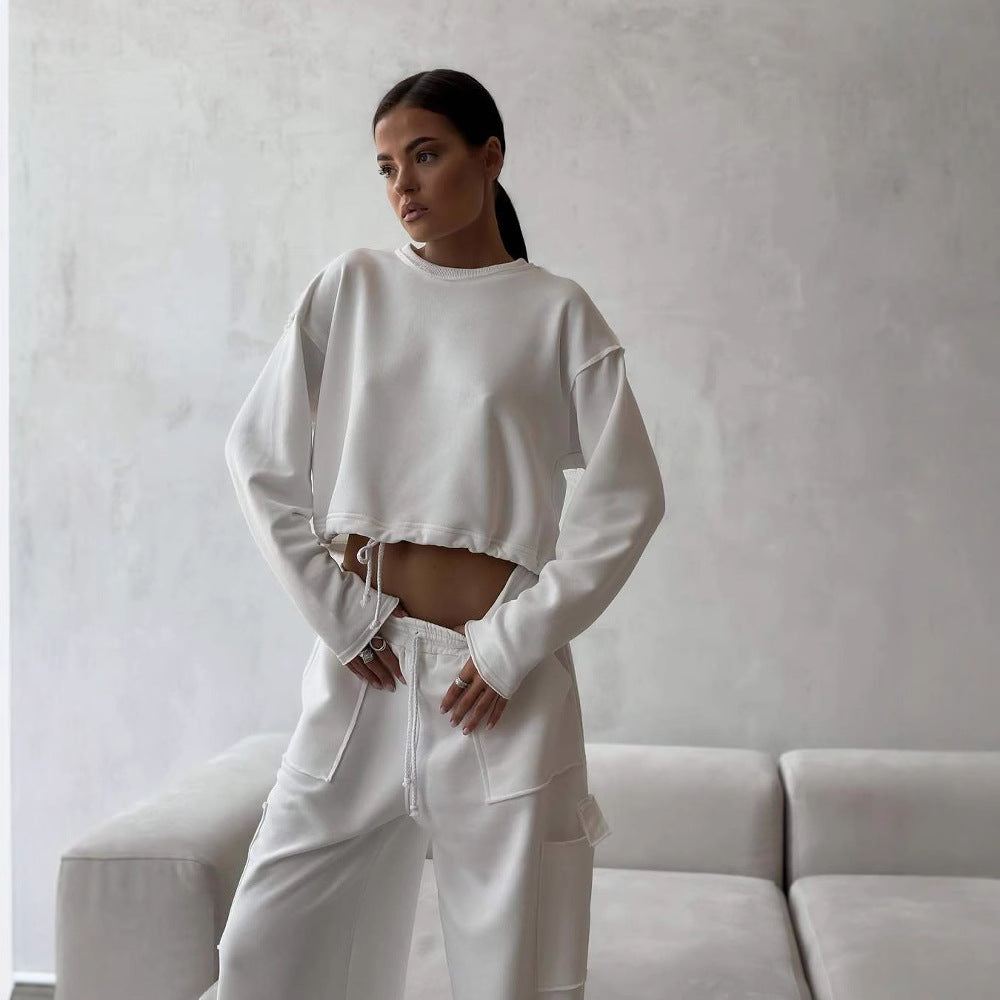 Casual women's crop top with elastic and ruffled sleeves Lune London