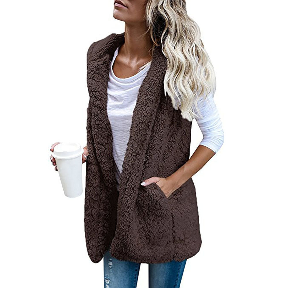 Ladies Soft Fleece Gilet with practical pockets and open cut Lune London