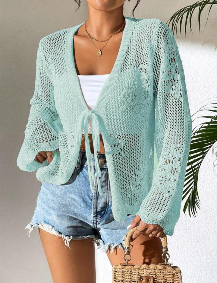 Cardigan pour femmes avec une structure en crochet aérienne et fermeture à lien Chic & Stil