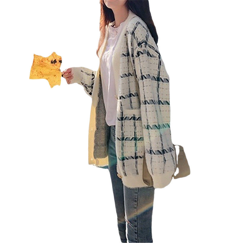 Women plaid cardigan comfortable with relaxed fit and applied pockets Lune London