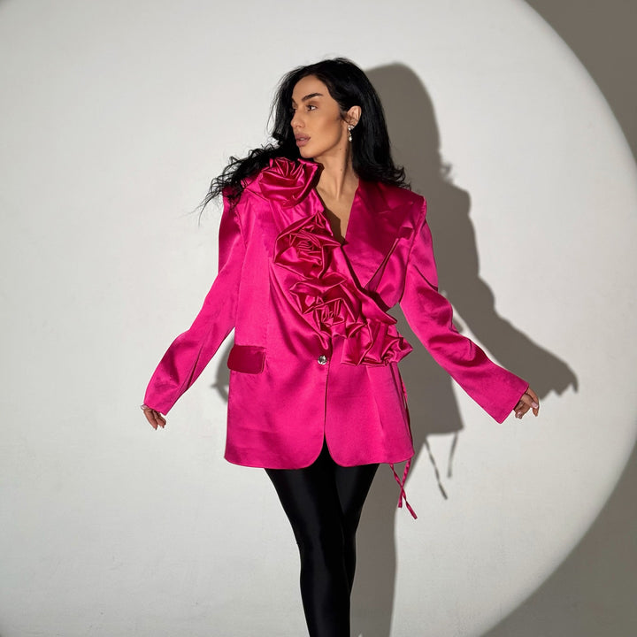 Women's jacket with voluminous ruffle details and an elegant collar Lune London