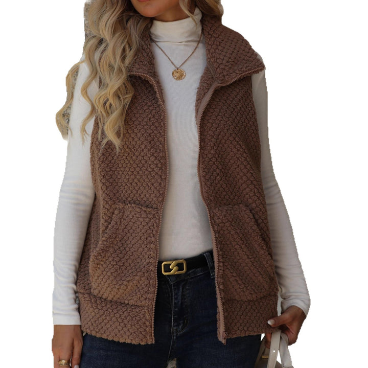 Fleece vest for women with practical pockets and chic collar Lune London
