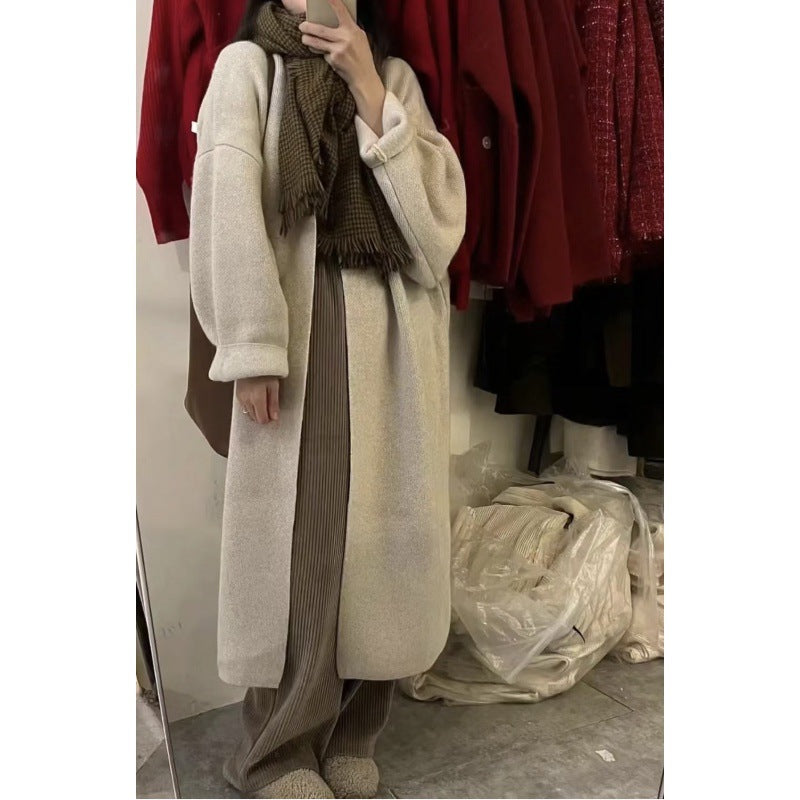 Manteau long en tricot pour femmes avec une coupe surdimensionnée et une doublure en polaire douce