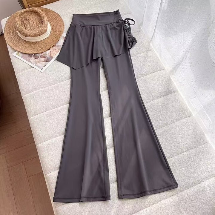 Pantalons évasés pour femmes avec coupe asymétrique et taille haute Chic & Stil
