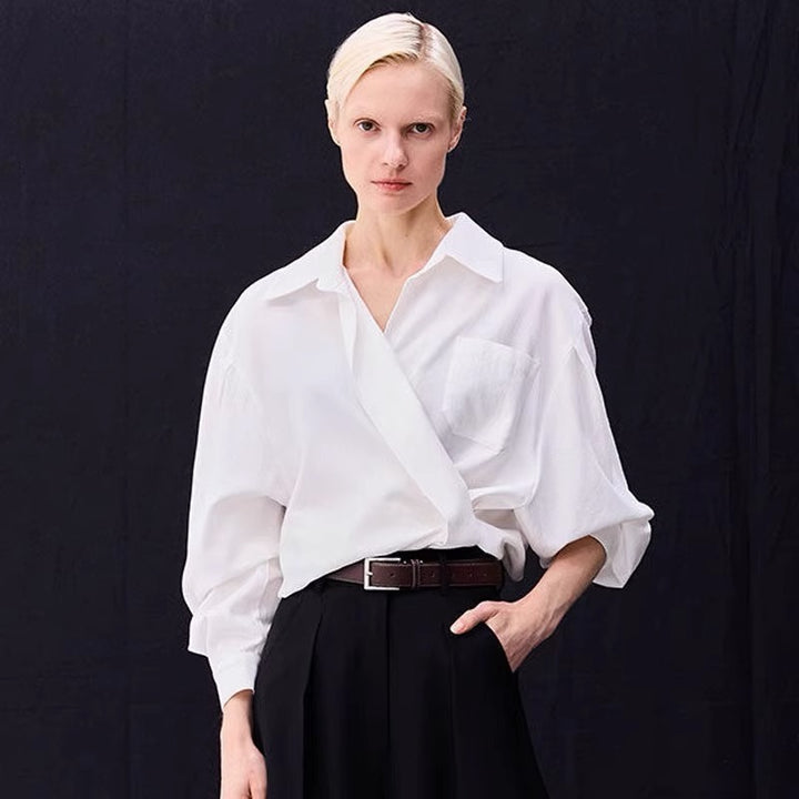 Blouse oversize pour femmes avec look enveloppant et poche poitrine pratique Chic & Stil