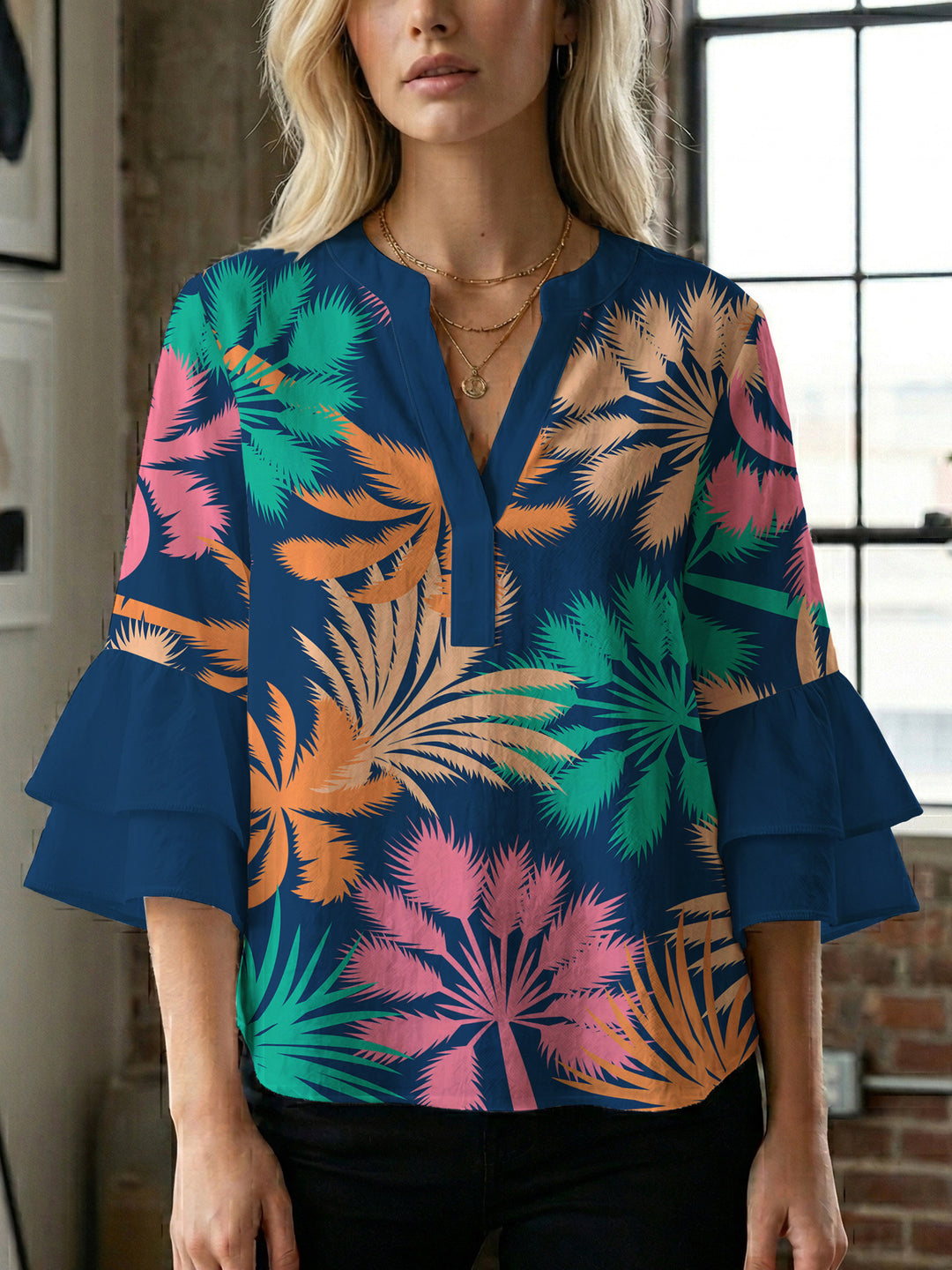 Women's blouse with voluminous ruffled sleeves and modern design Lune London
