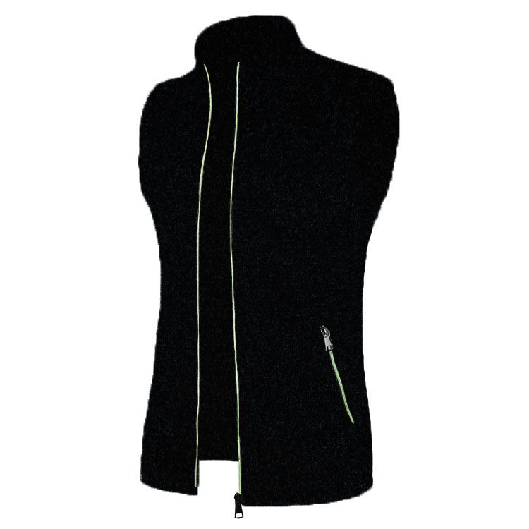 Functional sports jacket for men with breathable inserts and practical pockets Lune London