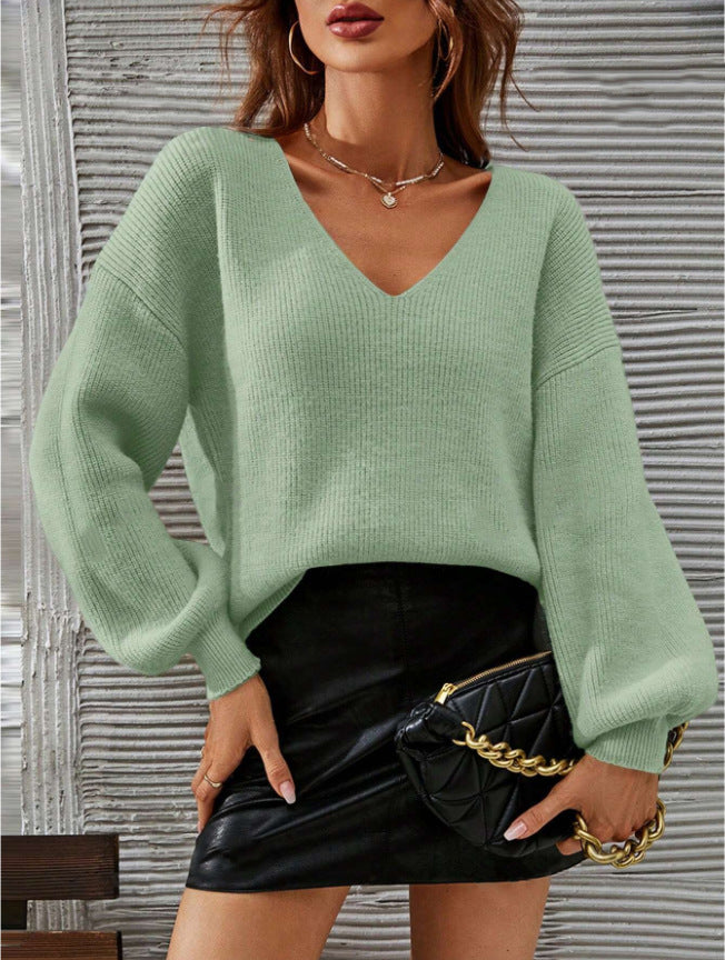 Pull femme à col en V avec une coupe décontractée et des manches ballon à la mode Chic & Stil