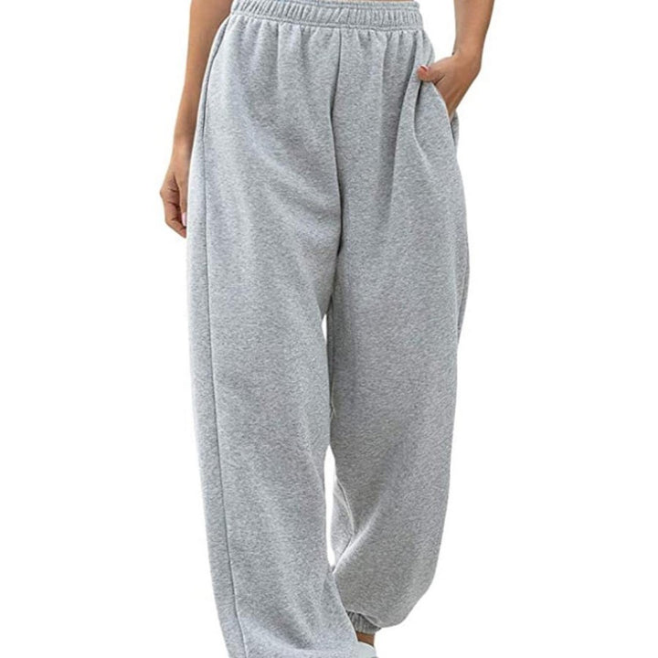 Casual pants for women with a wide cut and elastic waist Lune London