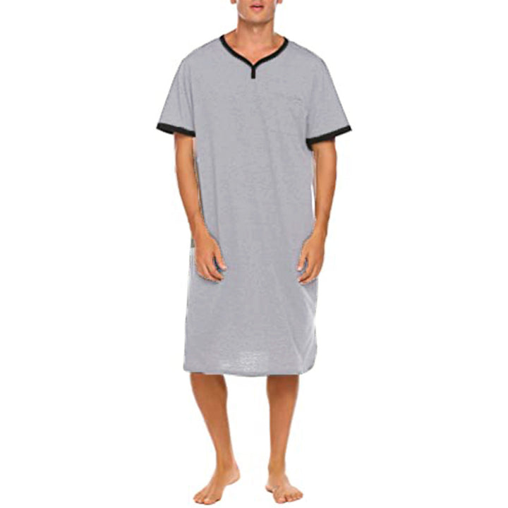 Night for men with practical chest pocket and classic V-neck Lune London