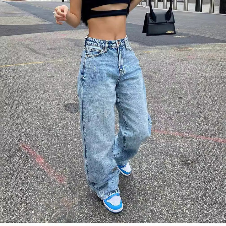 Women's loose cargo jeans with unique pockets and casual cut Lune London