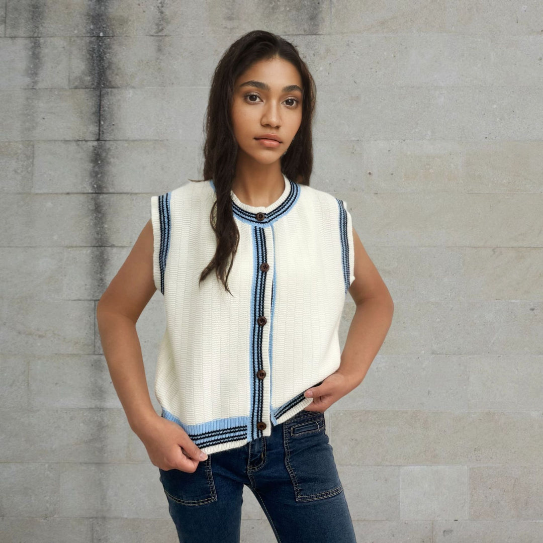 Women casual knit vest with practical buttons and modern accents Lune London
