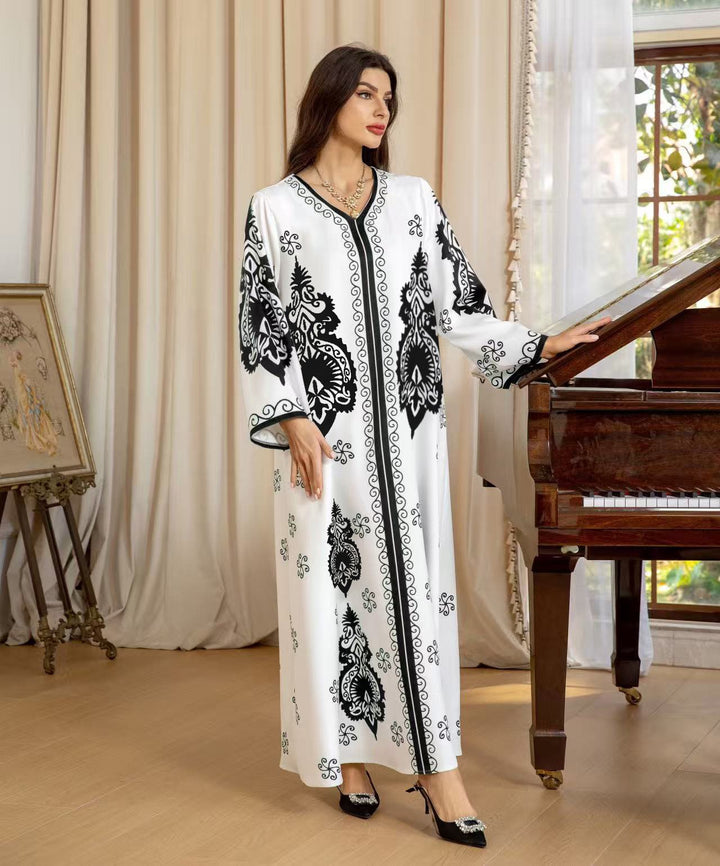 Kaftan dress for women with an artistic pattern and a relaxed fit Lune London