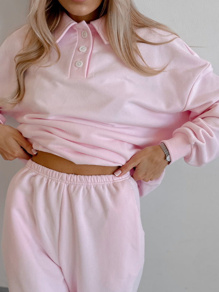 Casual women's sweater with button details and loose fit Lune London