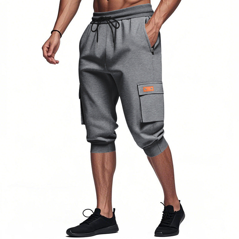 Stylish cargo pants for men with short legs and practical pockets Chic and Style