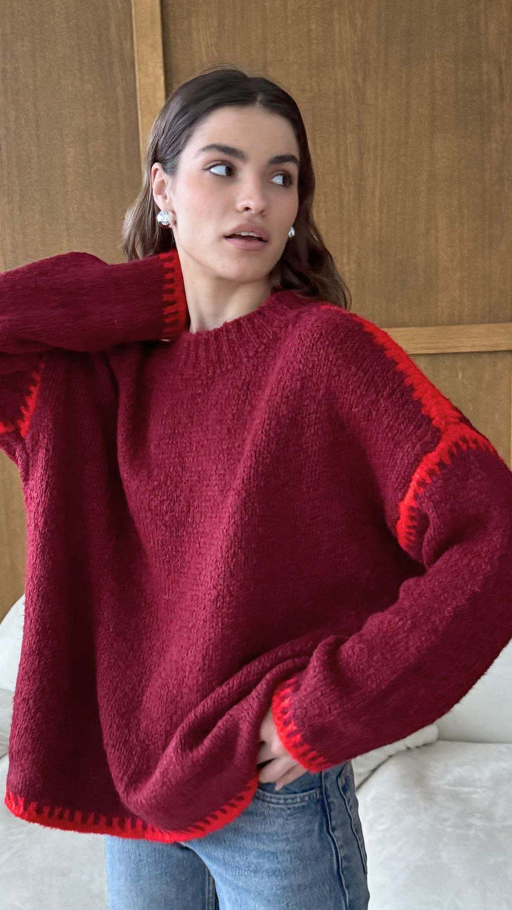 Pull en tricot décontracté pour femmes avec ourlet accentué en couleur Chic & Stil