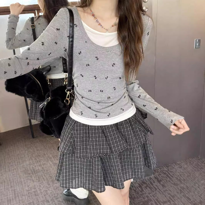 Ladies fashionable long sleeve shirt with floral textured pattern Chic & Stil