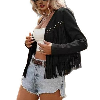 Veste à franges pour femmes avec des clous décoratifs et une coupe élégante Chic & Stil