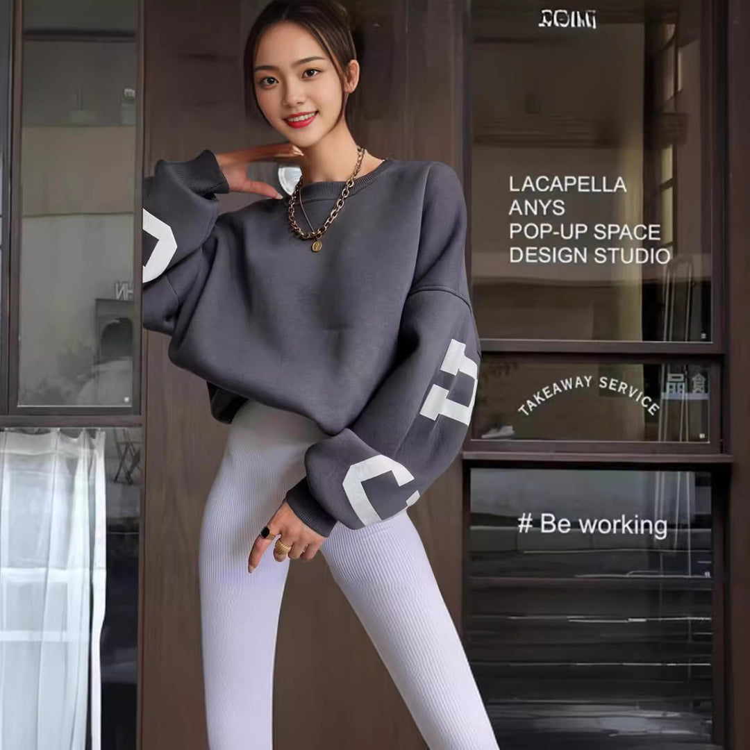 Oversized sweatshirt for women with graphic accents Lune London