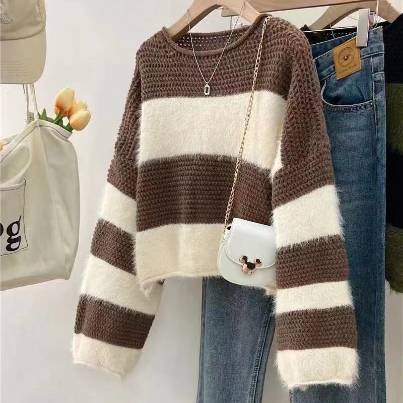 Comfortable sweater for women with a loose fit and a striking striped pattern Lune London