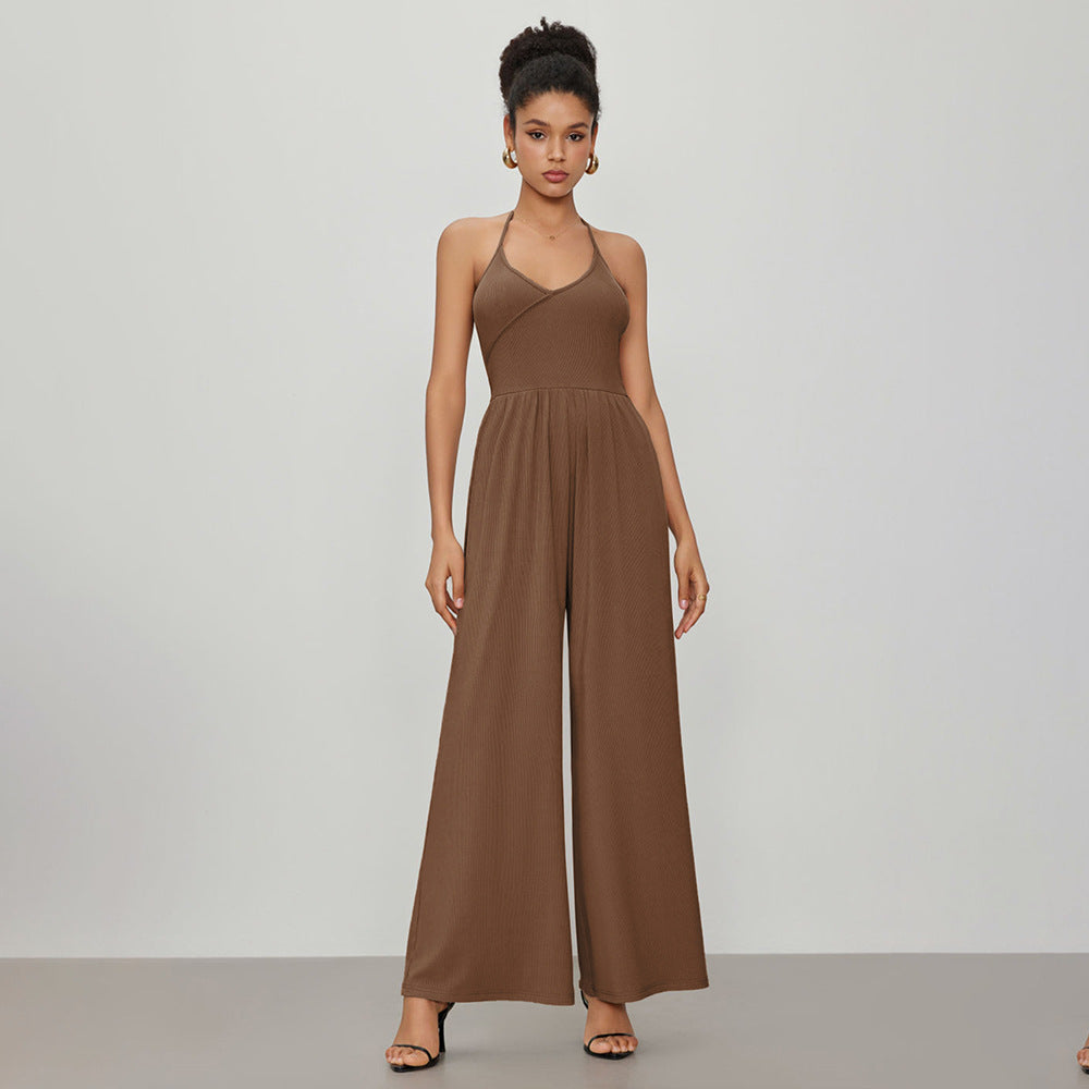 Combinaison femme avec un élégant décolleté en V et une coupe ample Chic & Stil