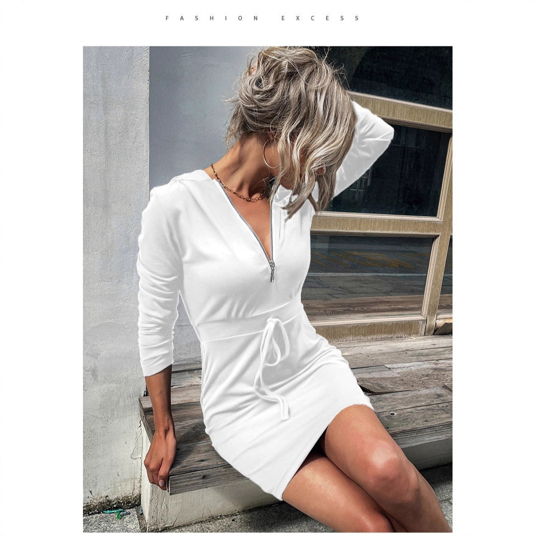 Robe sportive pour femmes avec zip et ceinture ajustable Chic & Stil