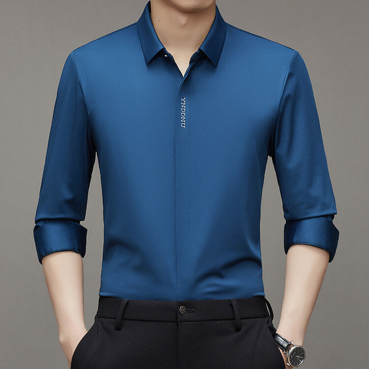 Trendy long-sleeve shirt for men with innovative moisture management Lune London