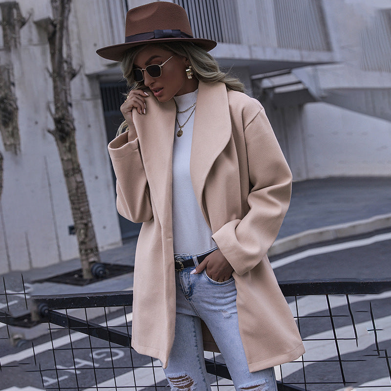 Trendy oversized coat for women with textured design Lune London