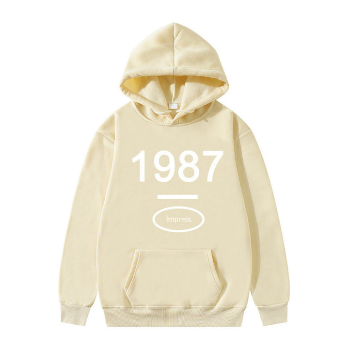 Women's hooded sweatshirt with practical kangaroo pocket design Lune London