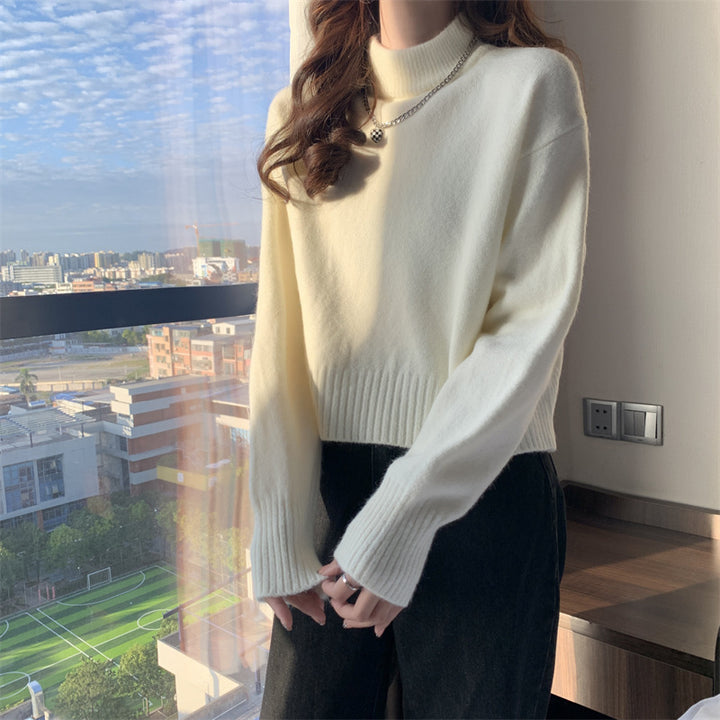 Sweater court confortable et élégant pour femmes avec col montant Chic & Stil