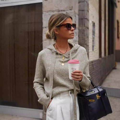 Dames loisirs sweat à capuche avec coupe moderne et poches pratiques Chic & Stil
