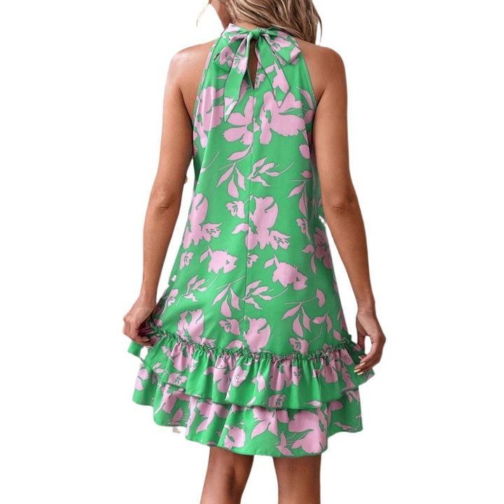 Robe d'été pour femmes avec un design de volants ludique et un motif floral Chic & Stil