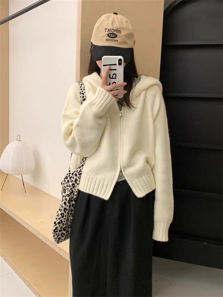 Ladies warm knit jacket with hood and pockets Lune London