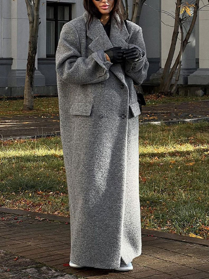 Oversized wool coat for women with elegant design Lune London