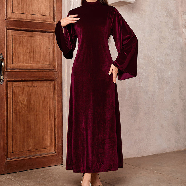 Maxi fitted dress for women in luxurious velvet with voluminous sleeves Lune London