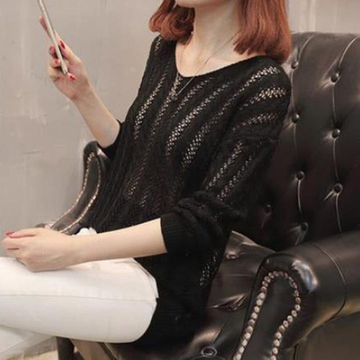 Knit sweater for women with off-shoulder design and laces at the back Lune London