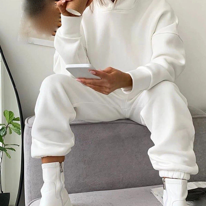 Ladies casual tracksuit with hood and elastic waist Lune London