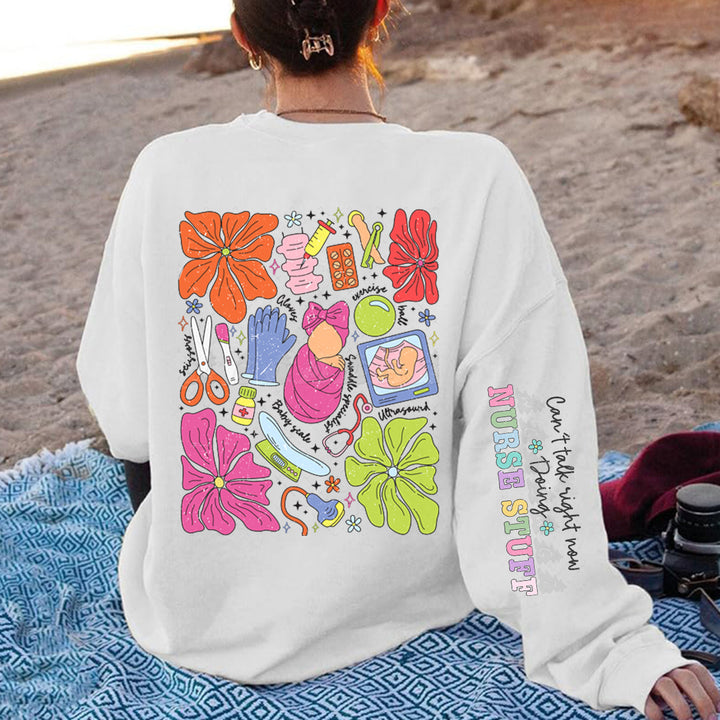 Sweat à capuche pour femmes avec design graphique coloré et motif d'entretien original Chic & Stil