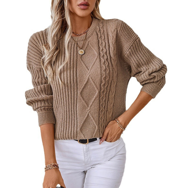 Fashion knitted sweater for women with structured patterns and a round neckline Lune London