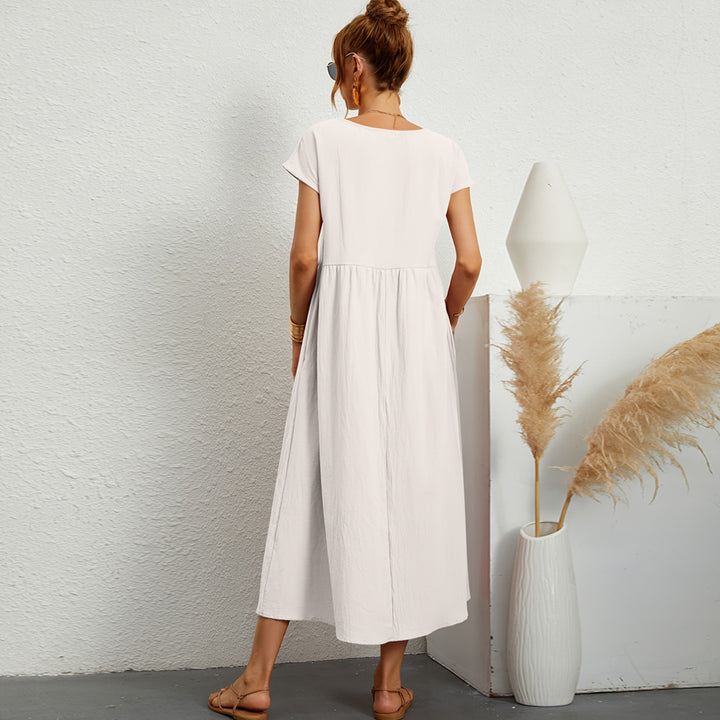 Robe maxi pour femmes avec une taille tendance et des poches latérales pratiques Chic & Stil