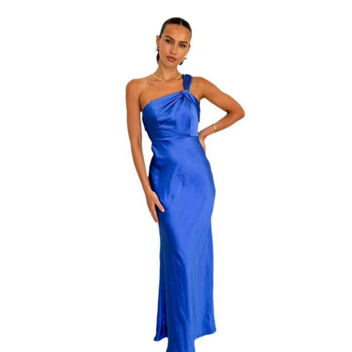 Elegant evening dress for women with asymmetrical strap Chic & Stil