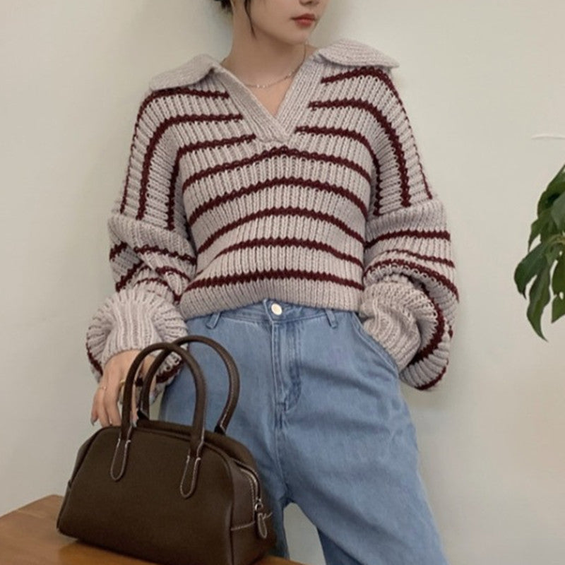 Knit sweater for women with casual collar and attractive stripes Lune London