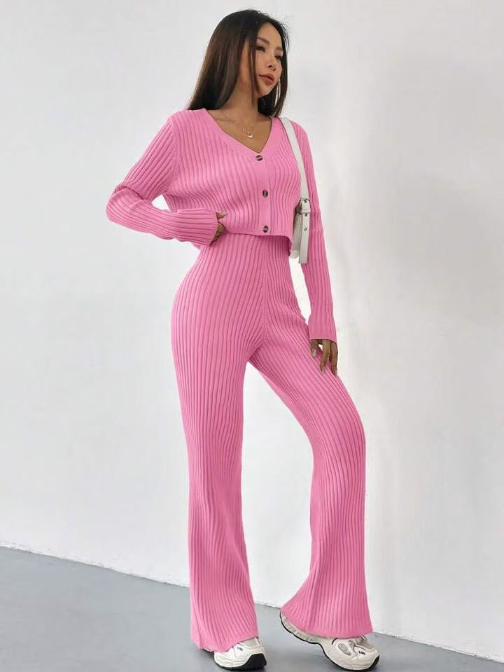 Knitted set for women with V-neck and wide legs Lune London