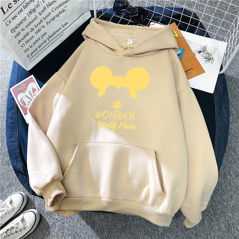 Women's hoodie with playful animal motif Chic & Stil
