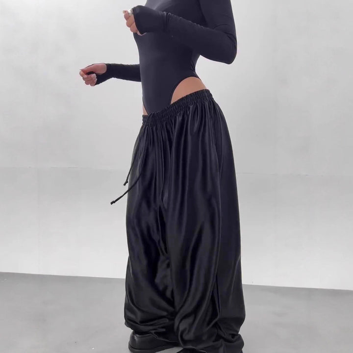 Pantalons en satin élégants et légers pour femmes Chic & Stil